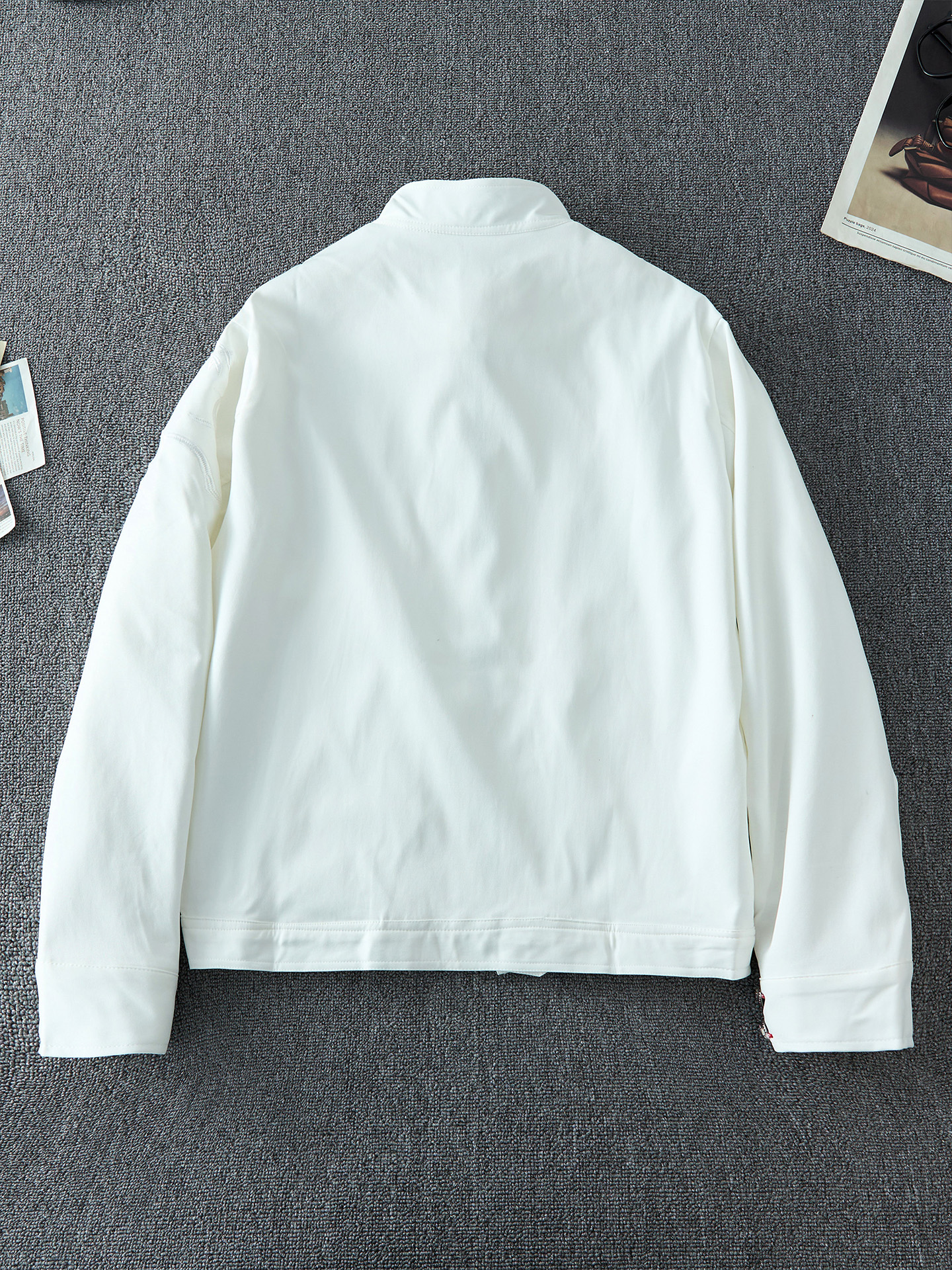 White Embroidered Short Baseba - Harrington Jacket recensie en prijs