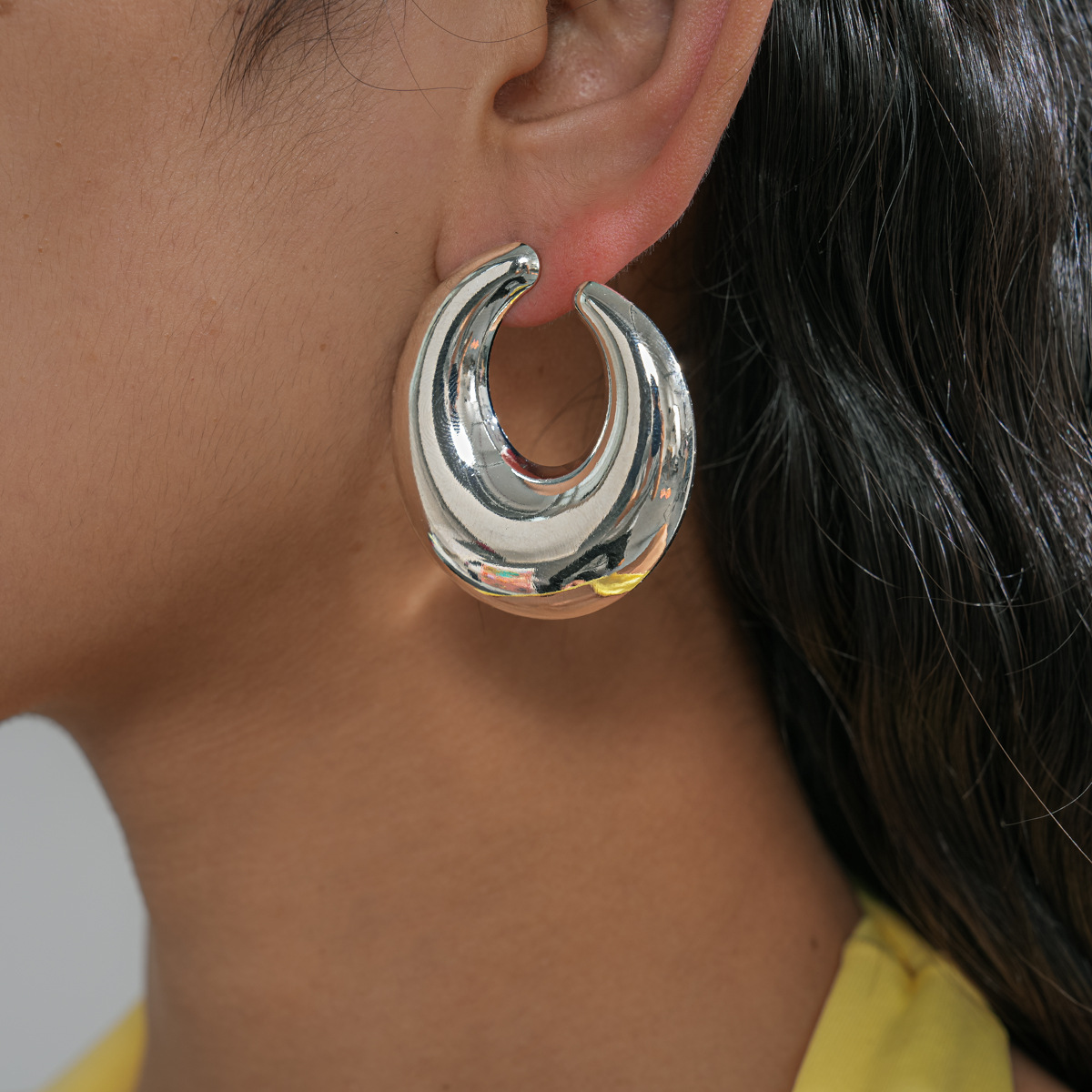 Chunky Gold C-Shaped Hoop Earr - Men'S Fashion Night Out recensie en prijs