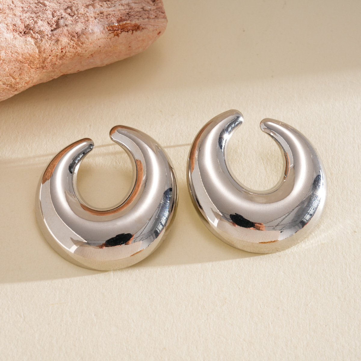 Chunky Gold C-Shaped Hoop Earr - Men'S Fashion Night Out recensie en prijs